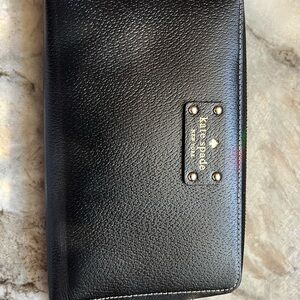 Kate Spade Wellesley Black Textured Travel Wallet